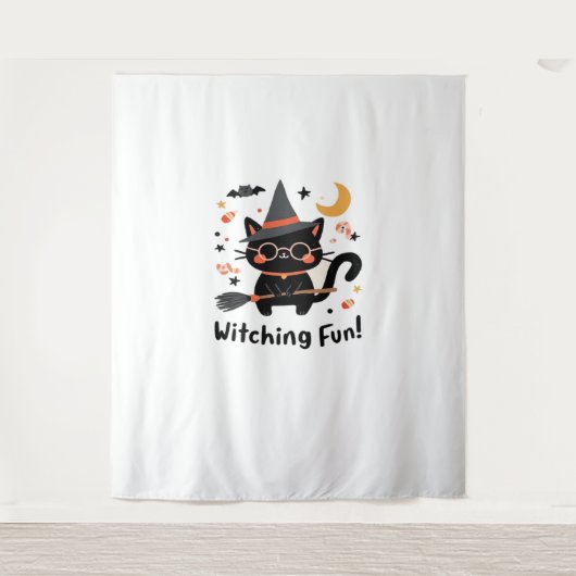 Witching Fun Zwarte Kat met Bezem – Schattigee Hal Wandkleed (Voorkant)