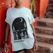 Witch's Nap - Zwarte kat slapen in drankenplank T-shirt