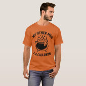 Witchy Black Cauldron Design – Magical Potion Brew T-shirt (Voorkant volledig)