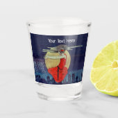 Witchy Dame Drijvend in Sky over City Shot Glas (Voorkant)