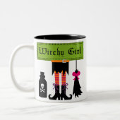 Witchy Girl Halloween T-shirts en cadeautjes Tweekleurige Koffiemok (Links)