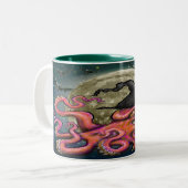 Witchy Octopus Two-Tone Coffee Mok (Voorkant links)