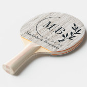 Witgeschilderd Houten Blad Bruilofts Monogram Tafeltennisbatje (Voorkant Gekanteld)