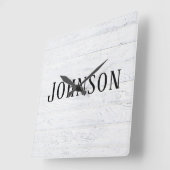 witgewassen hout met familienaam vierkante klok (Hoek)