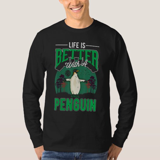 with a Penguin T-shirt (Voorkant)