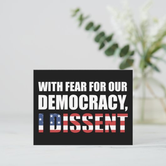 With Fear For Our Democracy Briefkaart (Staand voorkant)