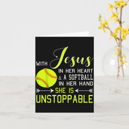 With Jesus In Her Heart And A Softball She Is Unst Kaart (Gele Bloem)