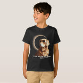With Total Solar Eclipse Golden Retriever T-shirt (Voorkant volledig)