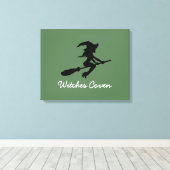 Witje op Broomstick Canvas Afdrukken (Insitu (Houten vloer))