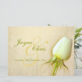 Witrozen bruiloft grote landschapsuitnodiging kaart (Staand voorkant)