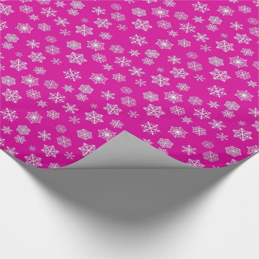 Witte 3-D sneeuwvlokken op een roze fuchsia-achter Cadeaupapier (Hoek)
