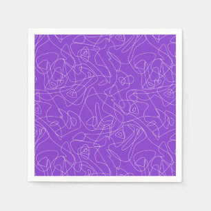 witte abstracte gebogen lijnen op een paarse achte servet
