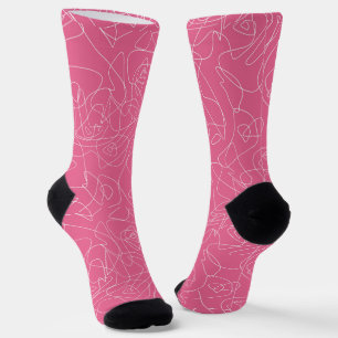 Witte abstracte krabbels op roze achtergrond sokken