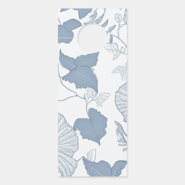 Witte achtergrond Delicate blauwe Japanse bloemen Deurhanger (Voorkant)