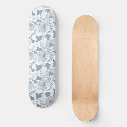 Witte achtergrond Delicate Blauwe Japanse Bloemen Persoonlijk Skateboard (Voorkant)