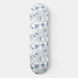 Witte achtergrond Delicate Blauwe Japanse Bloemen Persoonlijk Skateboard