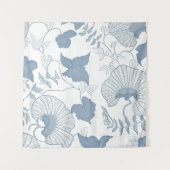 Witte achtergrond Delicate Blauwe Japanse Bloemen Wandkleed (Voorkant)