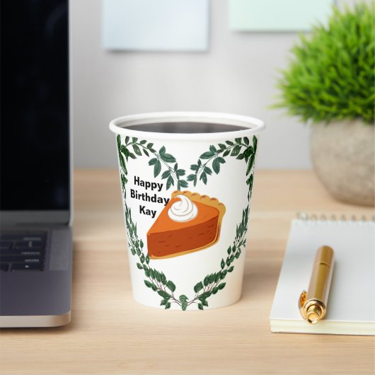 Witte achtergrond groen cake ijs papieren bekers (Insitu)