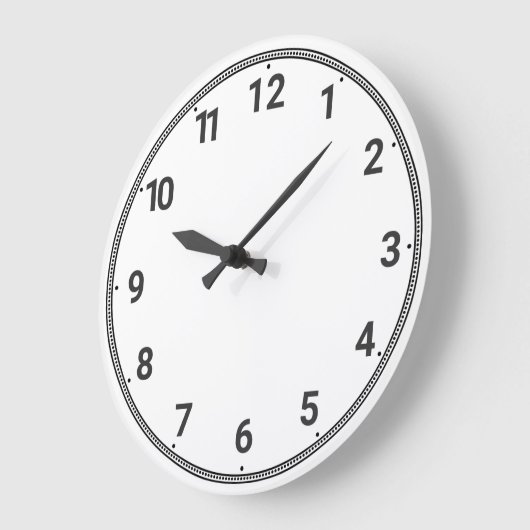 Witte achtergrond grote klok (Hoek)