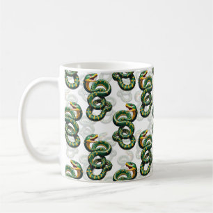 Witte Achtergrond Slangenpatroon Ontwerp Koffiemok