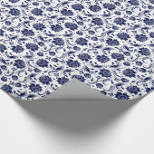 Witte achtergrond van Elegant Blue Floral Damasval Cadeaupapier (Hoek)