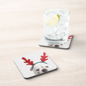 witte achtergrond, witte stierenhond, rood drankjes onderzetter (Rechterzijde)