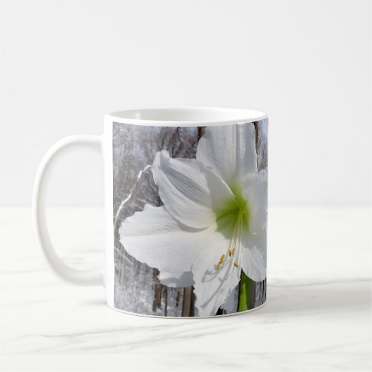 Witte Amaryllis en Sneeuw II Koffiemok (Links)
