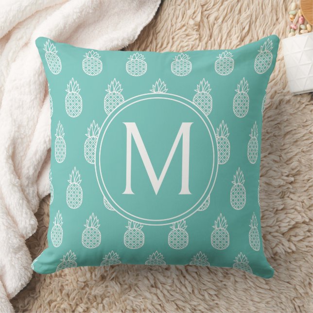 Witte Ananas op Turquoise Blauw Monogram Kussen (Deken)