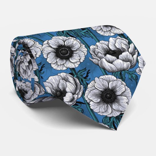 Witte anemontuin stropdas (Opgerold)