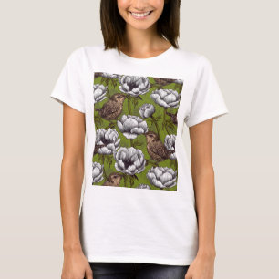 Witte anemoonbloemen en winterkoninkjes t-shirt