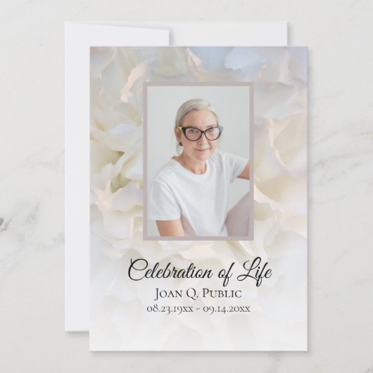 Witte anjer bloemenviering van het leven begrafeni kaart (Voorkant)