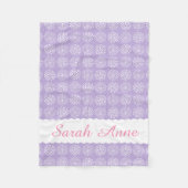 Witte anjers op speciaal gepersonaliseerde lavende fleece deken (Voorkant)