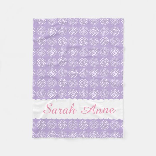 Witte anjers op speciaal gepersonaliseerde lavende fleece deken (Voorkant)