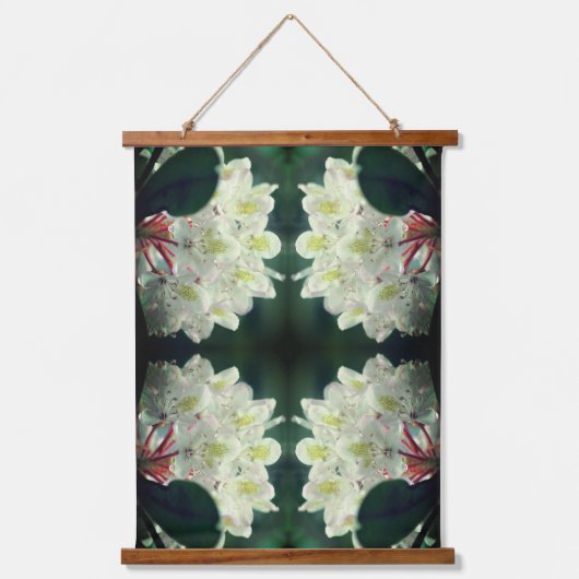 Witte Azalea Bloem Met Regendruppels Abstract Hangend Wandkleed (Voorkant)