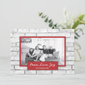 Witte bakstenen muur Vrede Liefde Vreugde Vakantie Feestdagenkaart (Staand voorkant)