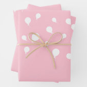 Witte ballonnen op pastel roze inpakpapier vel (In situ)