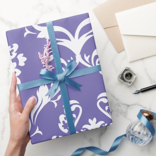 Witte Barokke Damasjes Aangepaste Paarse achtergro Cadeaupapier (Geschenken)