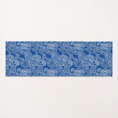 Witte bladeren op blauw yogamat (Voorkant (horizontaal))