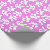 Witte bladeren silhouet op roze cadeaupapier (Hoek)