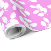 Witte bladeren silhouet op roze cadeaupapier (Rol Hoek)