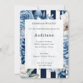 Witte Blauwe Bloemen Strepen Verjaardag Kaart (Voorkant)