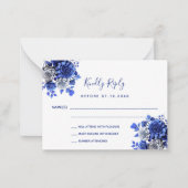 Witte blauwe bloemen trouwreactie RSVP Notitiekaartje (Voorkant)