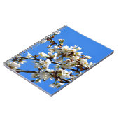 Witte bloeiende lenteboom witte bloesem notitieboek (Linkerzijde)