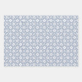Witte bloem betegeld patroon op Dusty Blue Inpakpapier Vel (Voorkant 3)