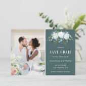 Witte bloem eucalyptus elegante foto bruiloft save the date (Staand voorkant)