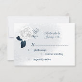 Witte bloem & marine bladeren RSVP kaartje (Voorkant)