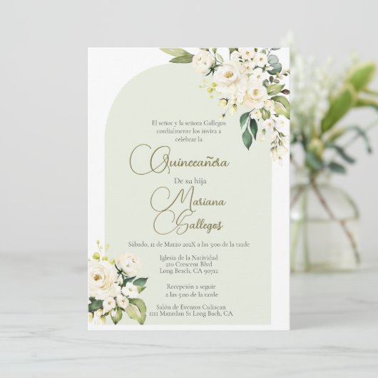 Witte bloem met lijst Quinceanera uitnodiging (Staand voorkant)