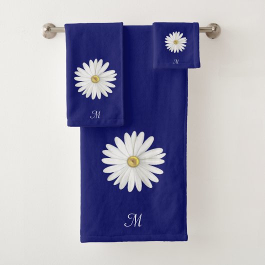 Witte bloem & monogram op marineblauw bad handdoek (Insitu)