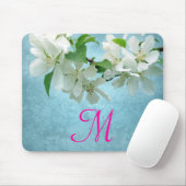 Witte Bloem op Blauw Monogram Initiaal Muismat (Met muis)