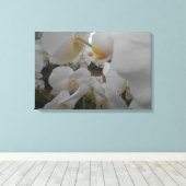 Witte bloemen canvas afdruk (Insitu (Houten vloer))
